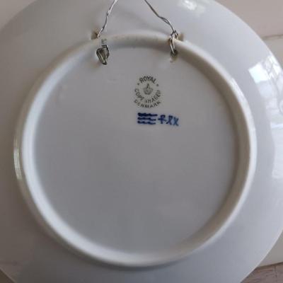 6 ROYAL COPENHAGEN CHRISTMAS PLATES