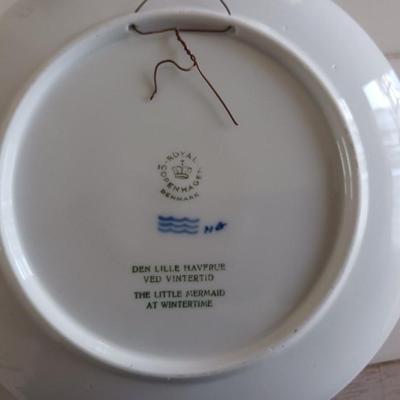 6 ROYAL COPENHAGEN CHRISTMAS PLATES