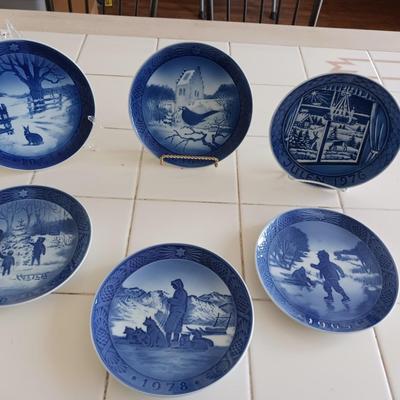 6 ROYAL COPENHAGEN CHRISTMAS PLATES