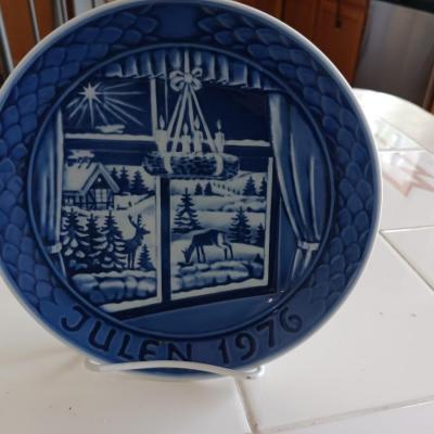 6 ROYAL COPENHAGEN CHRISTMAS PLATES