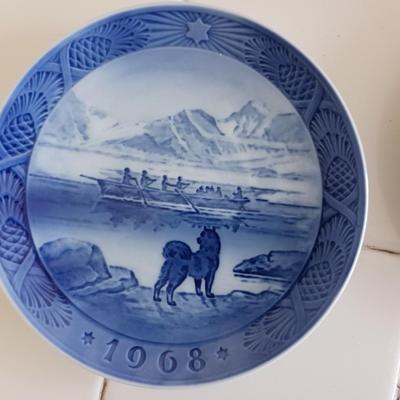 6 ROYAL COPENHAGEN CHRISTMAS PLATES
