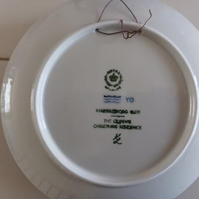 6 ROYAL COPENHAGEN CHRISTMAS PLATES