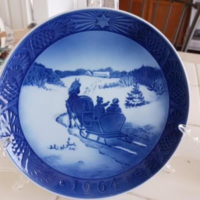 5 ROYAL COPENHAGEN CHRISTMAS PLATES