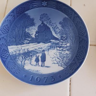 5 ROYAL COPENHAGEN CHRISTMAS PLATES