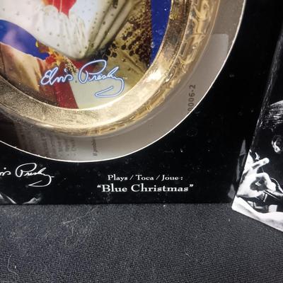 2 MUSICAL ORNAMENTS