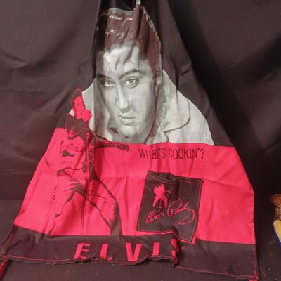 ELVIS "WHAT'S COOKIN?" APRON