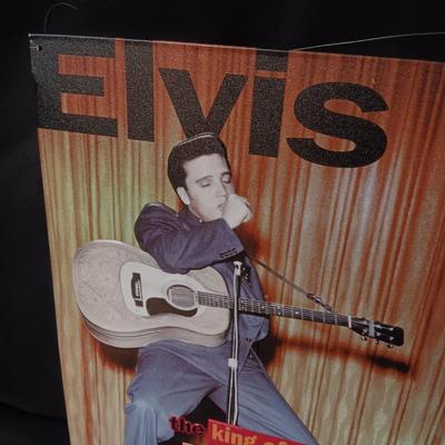2 METAL ELVIS SIGNS
