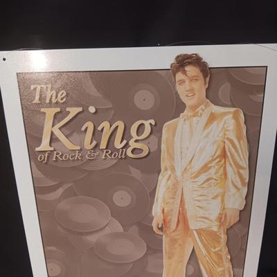 METAL ELVIS SIGN AND A LICENSE PLATE
