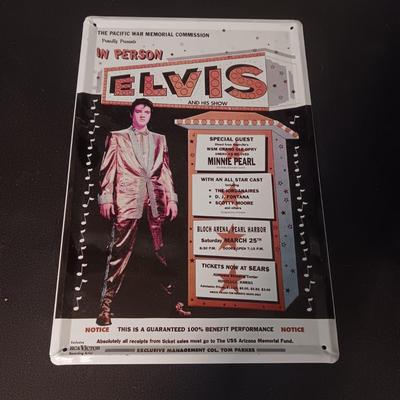 2 METAL ELVIS SIGNS