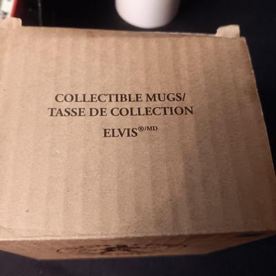 ELVIS ILLUMINATING MUSICAL ORNAMENT AND COFFEE MUG