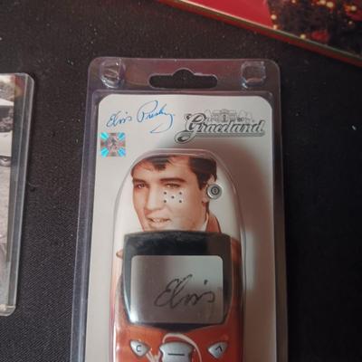 ELVIS TINS, KEYCHAIN, PHOTO AND MORE