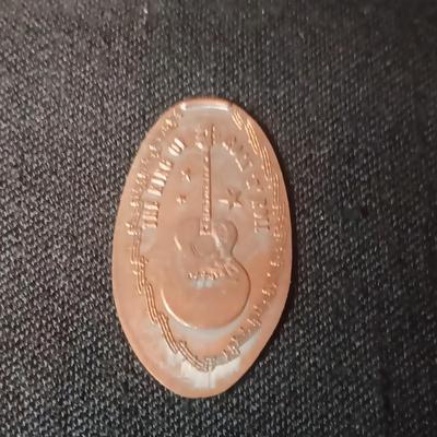 ELVIS TINS, KEYCHAIN, PHOTO AND MORE