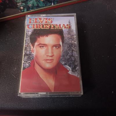 ELVIS TINS, KEYCHAIN, PHOTO AND MORE