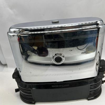 Toast-O-Lator Bakelite toaster Model J