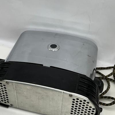 Toast-O-Lator Bakelite toaster Model J