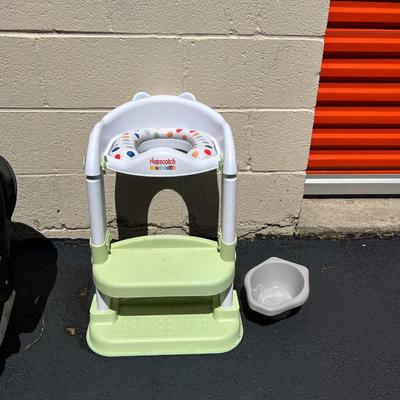 Hopscotch Lane Step-Up Potty - Ladder Toilet Trainer for Toddlers 12 Mos+ Unisex