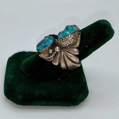 Vintage Native American Pawn Silver and Turquoise Ring