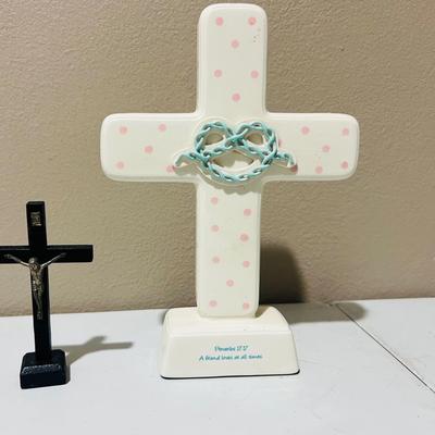 Lot Of 16 Collection Of Crosses