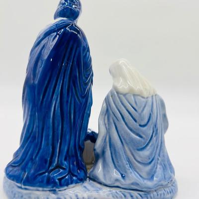 DELFT HOLLAND Manger Figurine