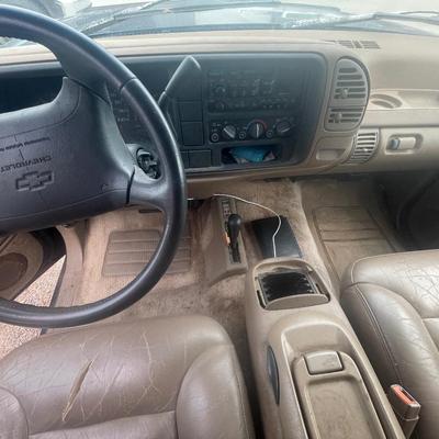 F1-1995 Chevy Suburban