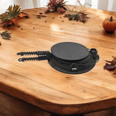 Grizwold #8 Cast Iron Waffle Maker