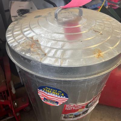 M25-Metal Garbage Can with Lid