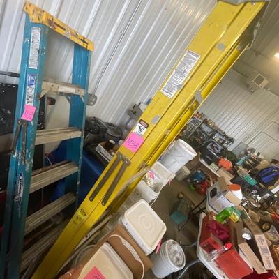 M33-7’ Keller fiberglass Ladder