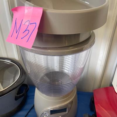 M37-Automatic Pet Feeder