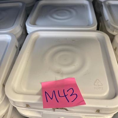 M43-three buckets of emergency food supply