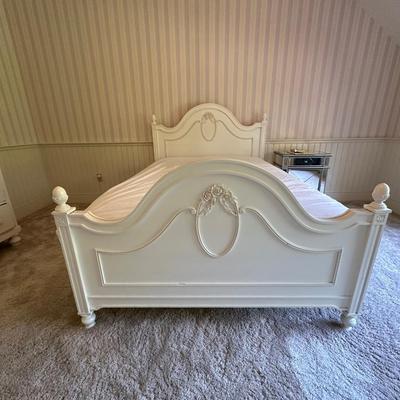 White full bed