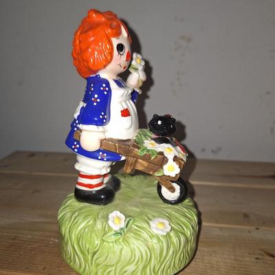Raggedy Anne Music Box