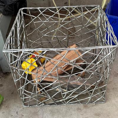 Cool metal storage container