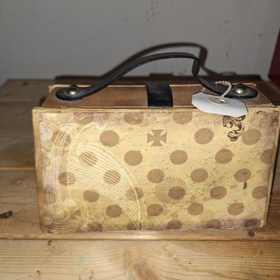 "Wood" purse