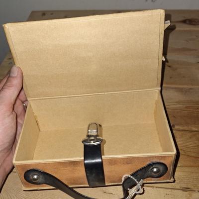 "Wood" purse