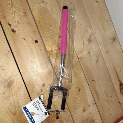 Wired selfie stick