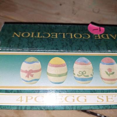 3 Egg decor pieces in box
