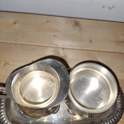 Silverplated Sugar& Creamer w/ Underplate