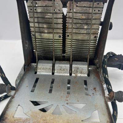 Antique Universal Toaster Electric Kitchen Appliance Chrome