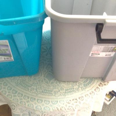5 Gal Tote Lot