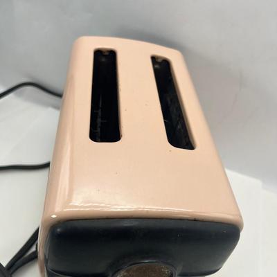 Pink Westinghouse toaster