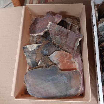 LAPIDARY SLABS (16)