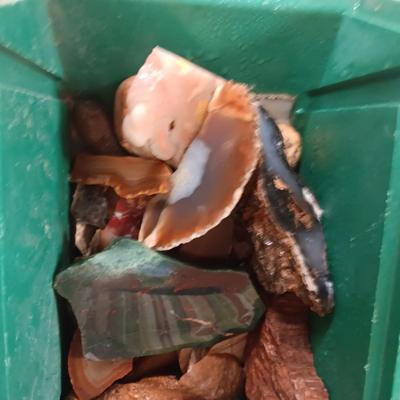 SLABS AND SMALLER ROCKS