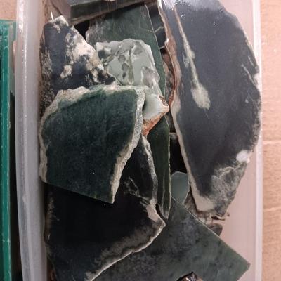 SLABS AND SMALLER ROCKS