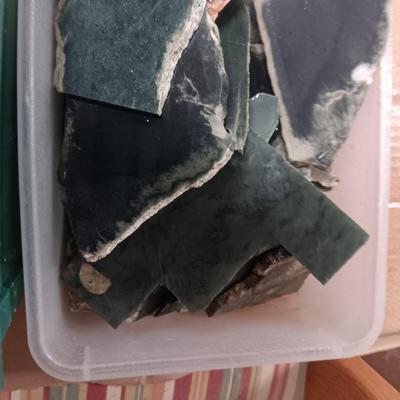 SLABS AND SMALLER ROCKS