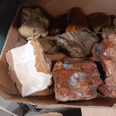 MEDIUM - LARGER ROCKS (1)