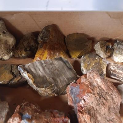 MEDIUM - LARGER ROCKS (1)
