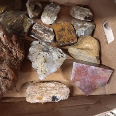 MEDIUM - LARGER ROCKS (1)
