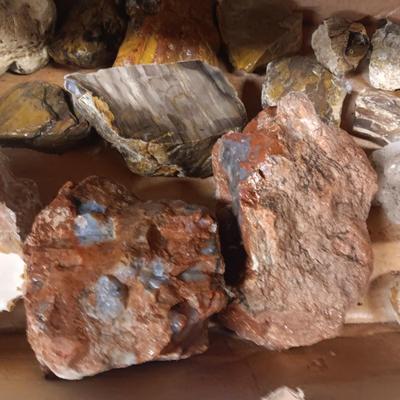 MEDIUM - LARGER ROCKS (1)