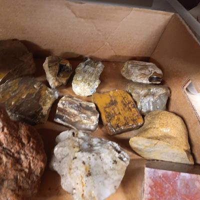 MEDIUM - LARGER ROCKS (1)