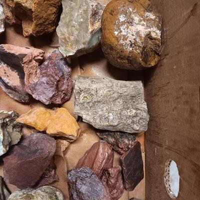 SMALL - MEDIUM SIZE ROCKS (2)